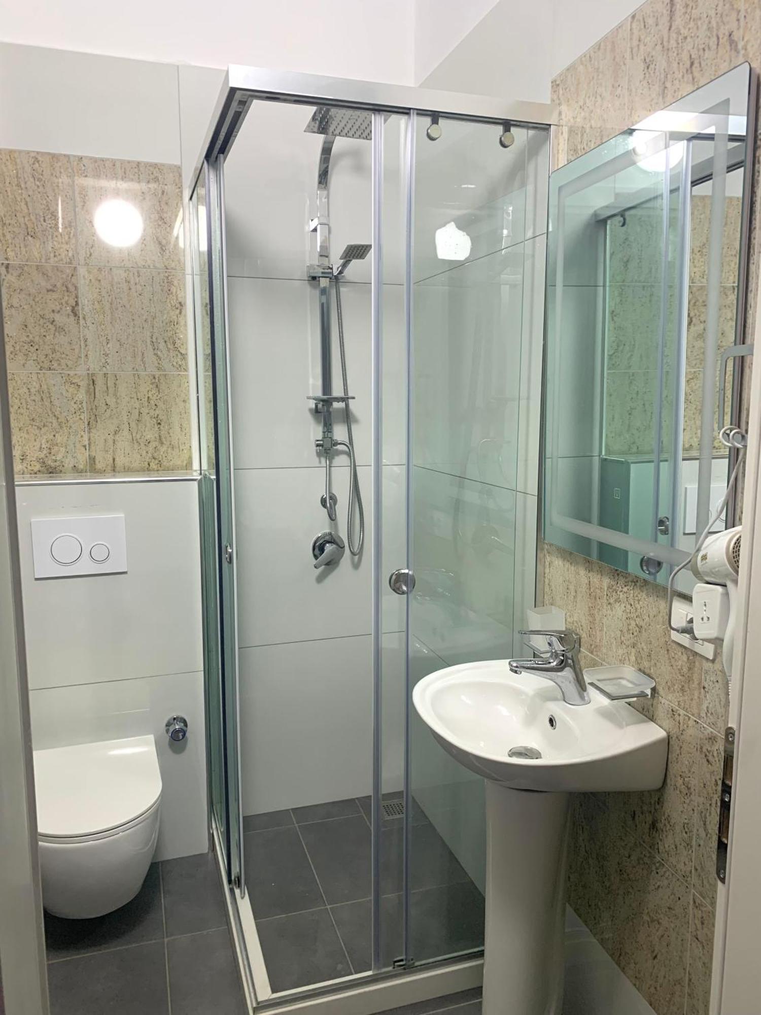 Fishta Quality Q5 36 Apartamento *